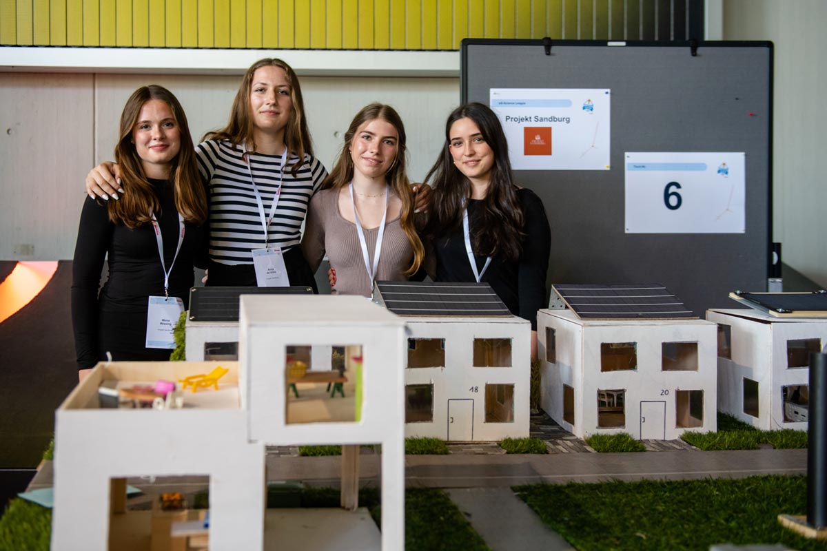 Team Projekt Sandburg erreicht mit ihrem Projekt Platz Eins bei der Science League 2023/24.